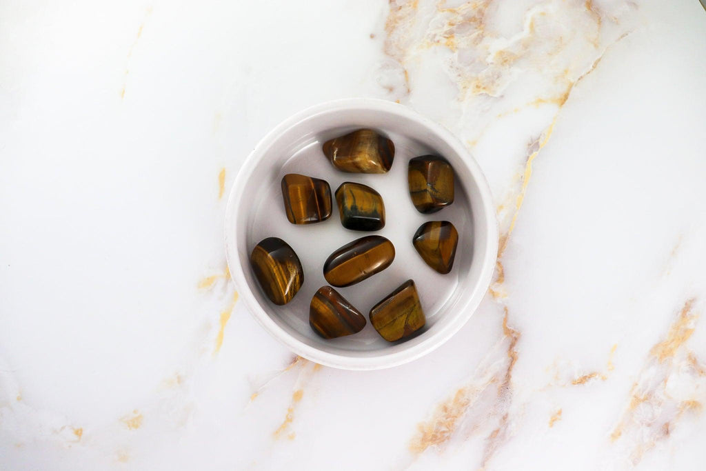 Tiger eye rolled stone