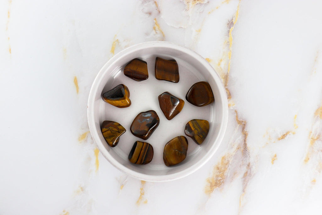 Tiger eye rolled stone